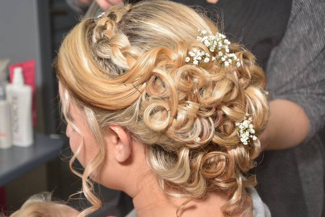 Chez la coiffeuse