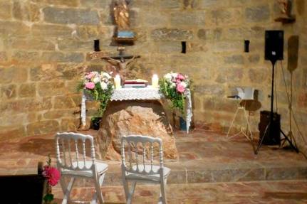 Dans une chapelle