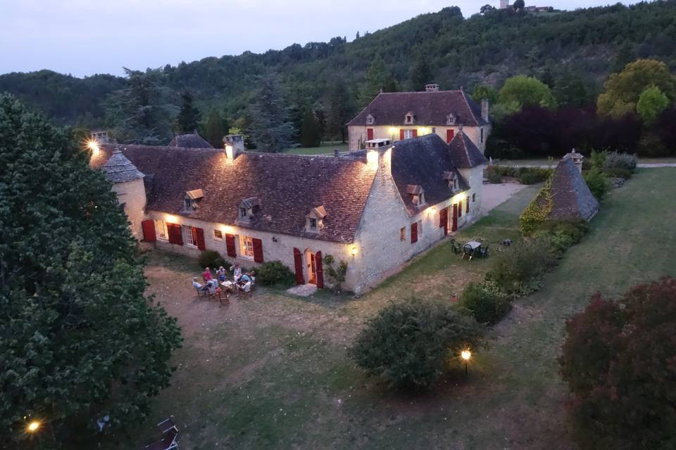 A la tombée de la nuit