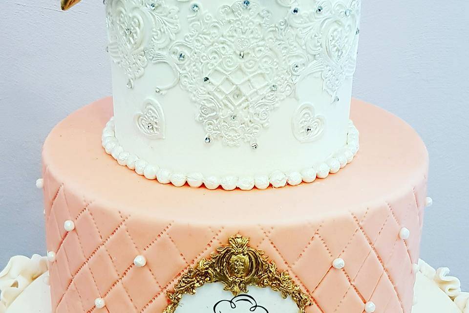 Wedding cake dantelle perlé