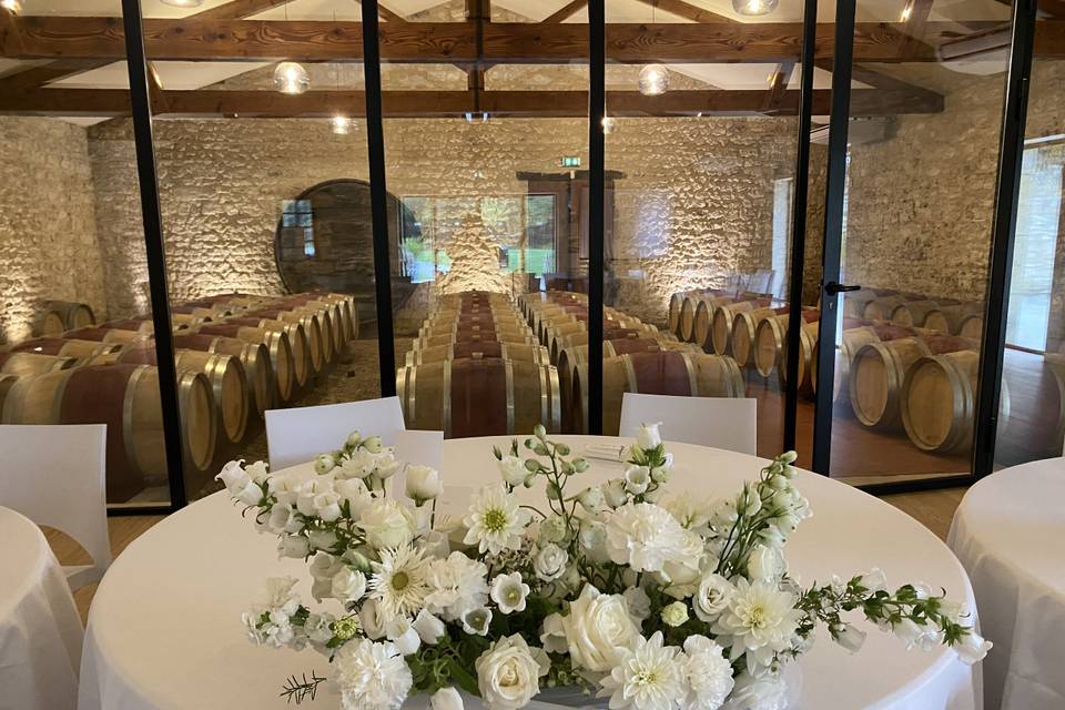 Table avec vue sur le chai