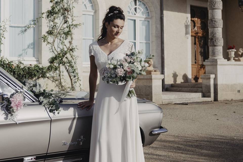 Robe et bouquet de la mariée