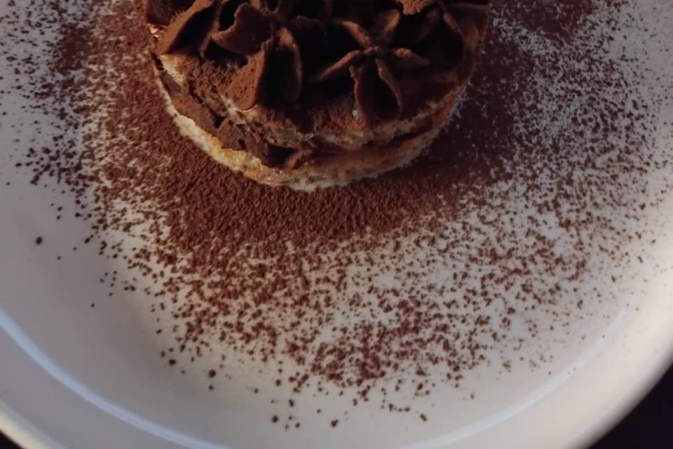 Dacquoise amandes ganache cho