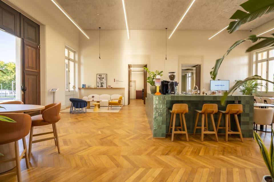 Le Hall