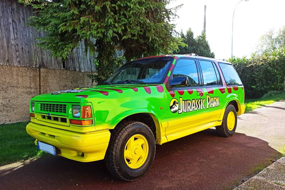 Ford Explorer Jurrasic Park