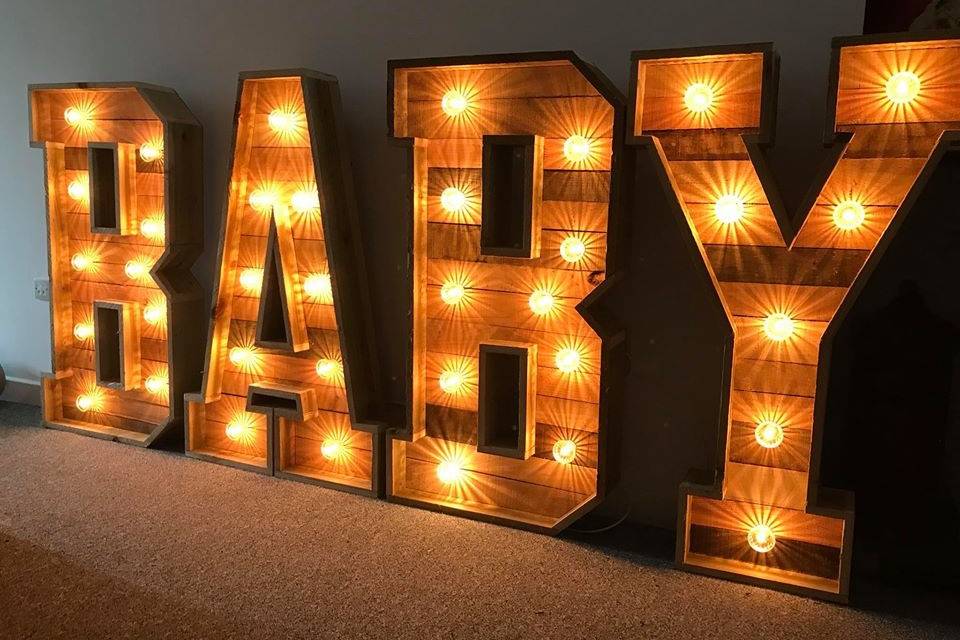 Lettres géantes avec lumières pour mariage