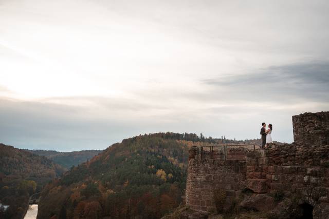 Séance couple dans les ruines