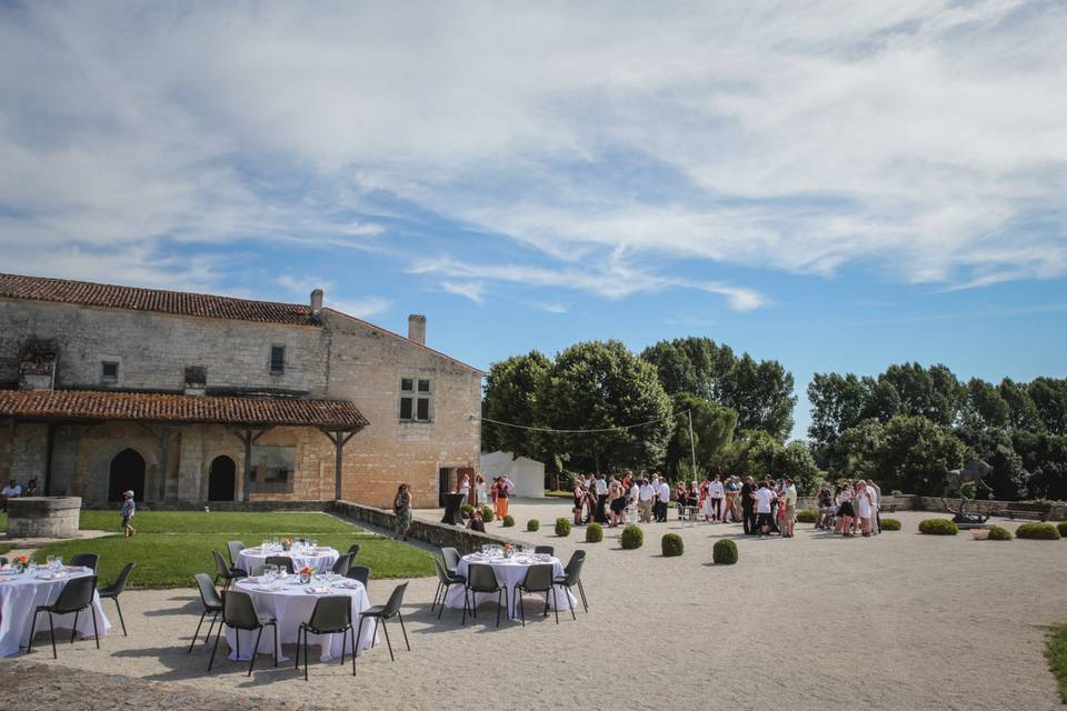 Intérieur de la cour