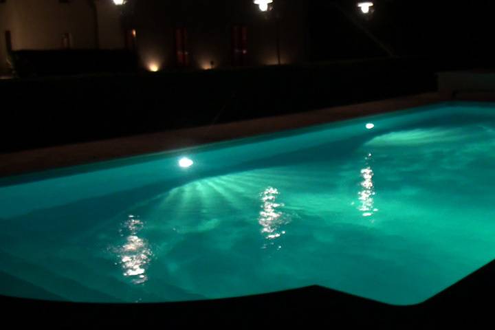 La piscine de nuit