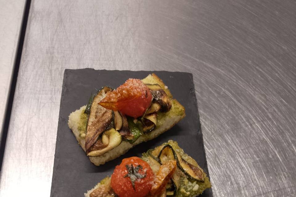 Tapas dressé sur ardoise