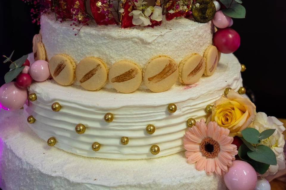 Faux wedding cake
