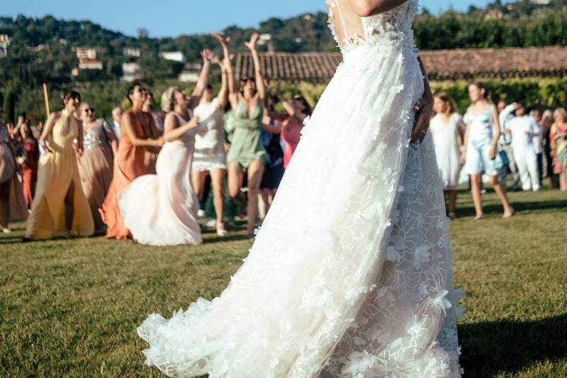 Le lancé du bouquet