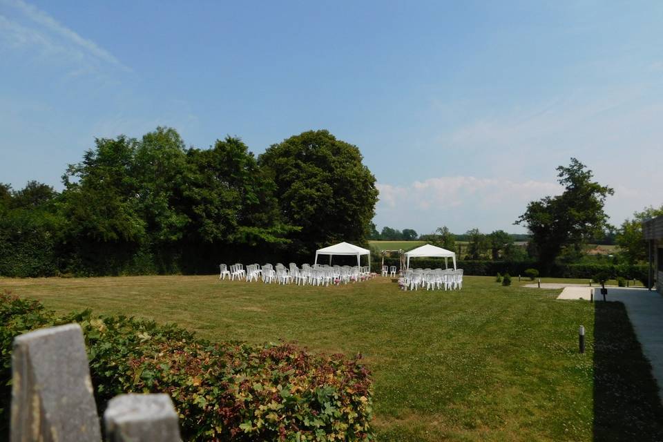 Cérémonie jardin arrière