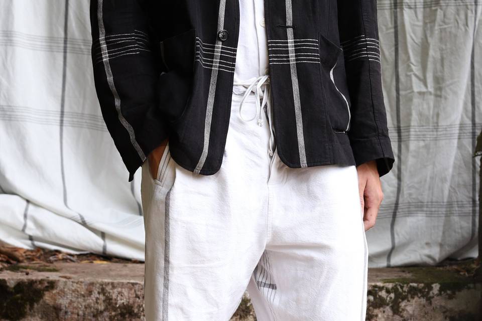 Costume en coton artisanal