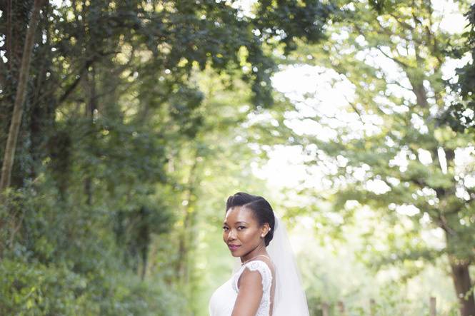 Photo de mariée dans les champ