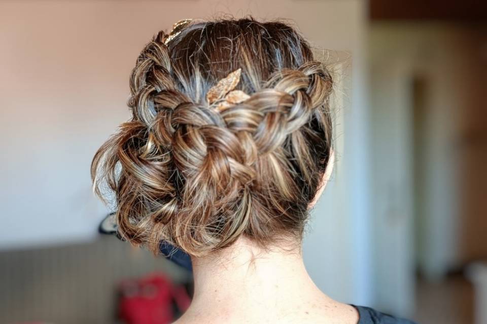 Chignon avec une tresse