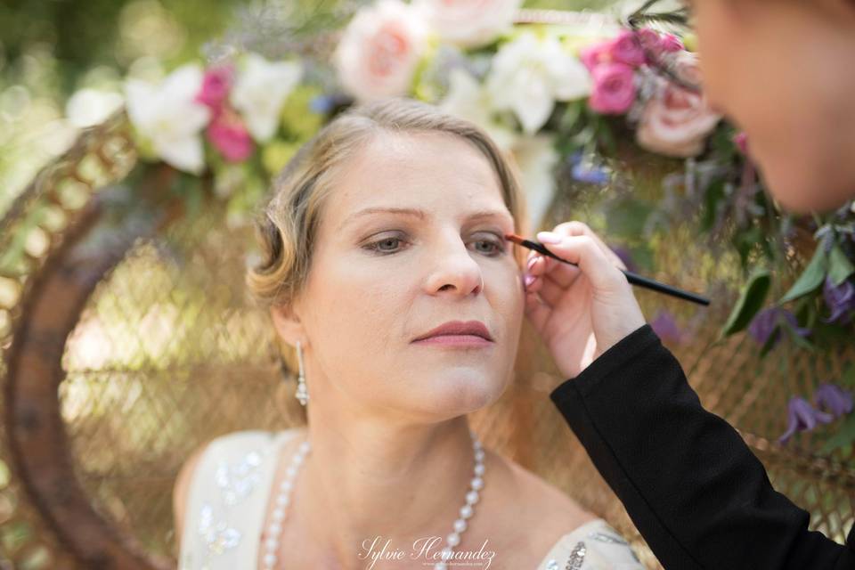 Mise en beauté de la Mariée