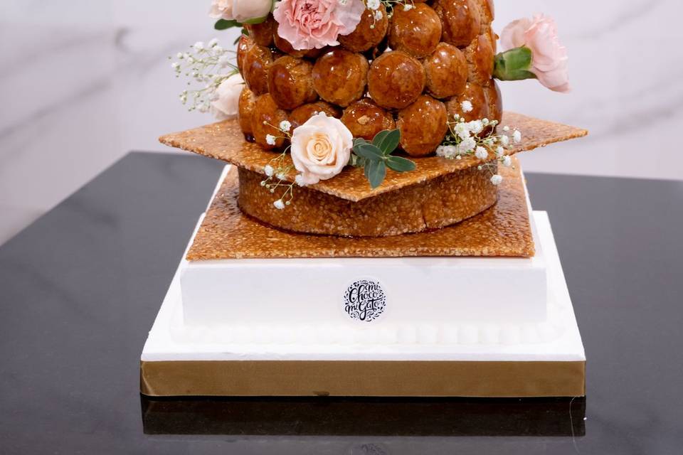 Croquembouche