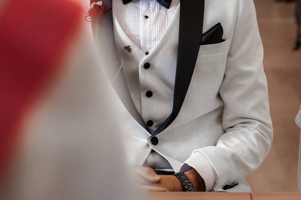 Groom Damien