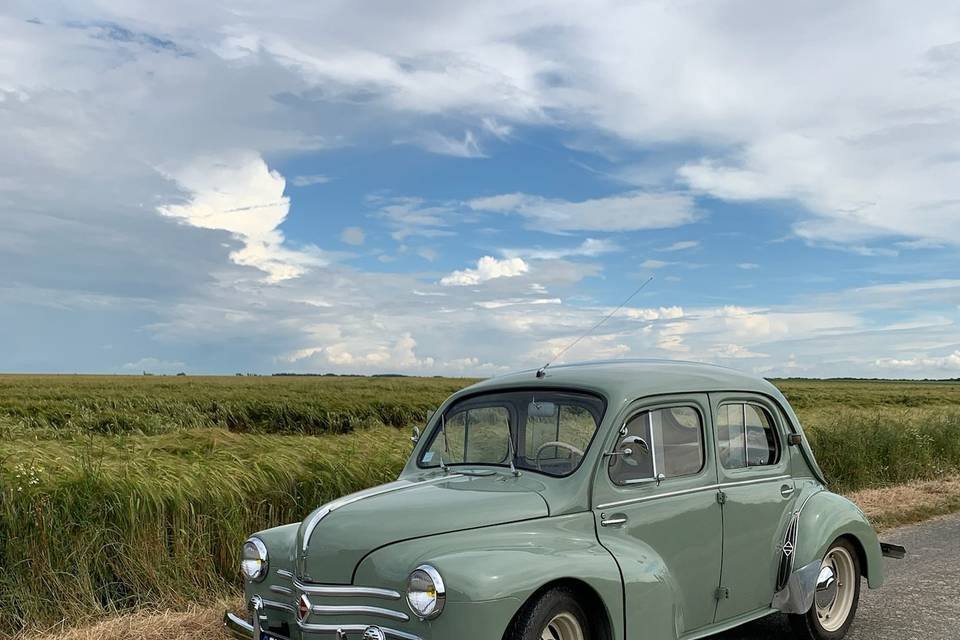 Renault 4CV