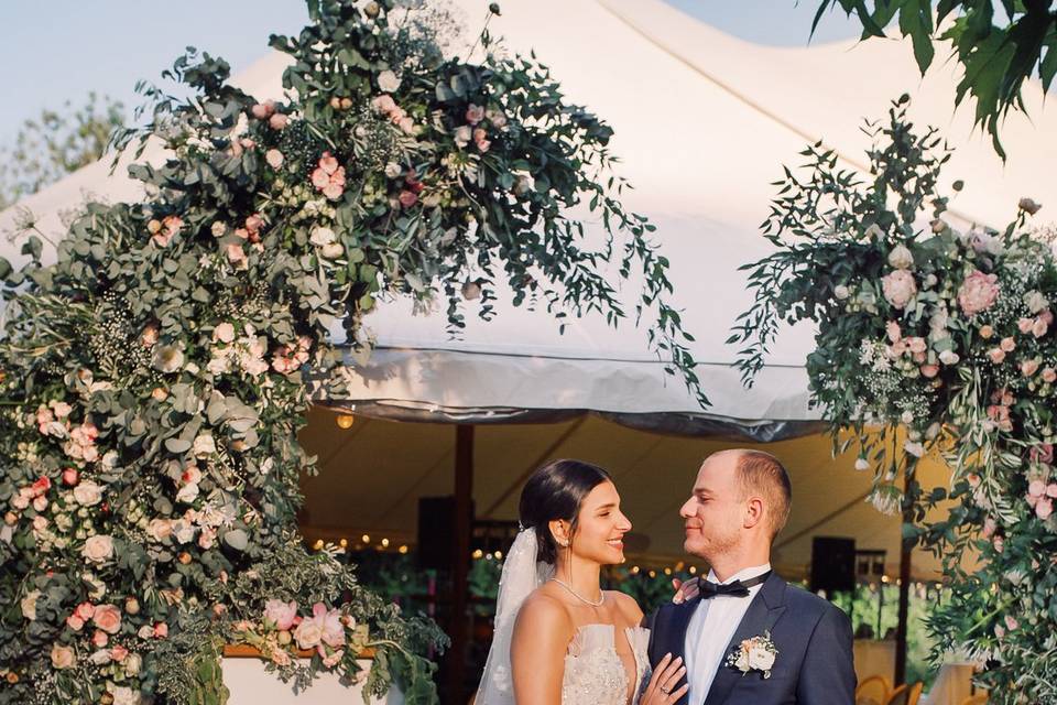 Accueil fleuri espace dîner