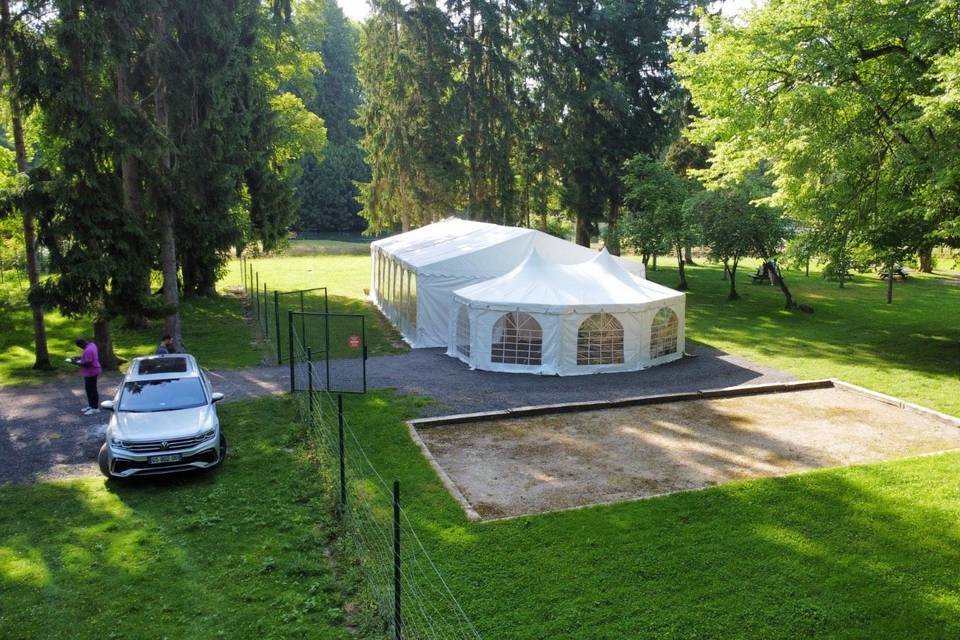 Tente traiteur + pétanque
