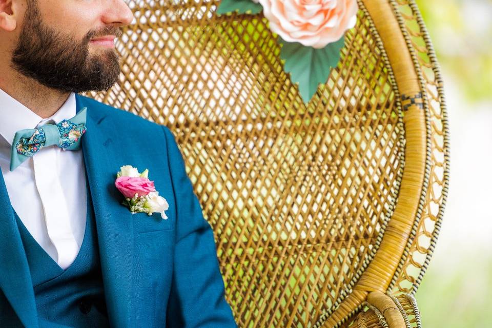 Fleurs en papier fauteuil