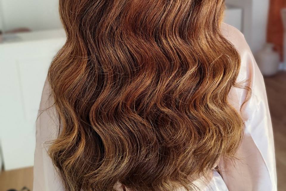 Hollywood Waves