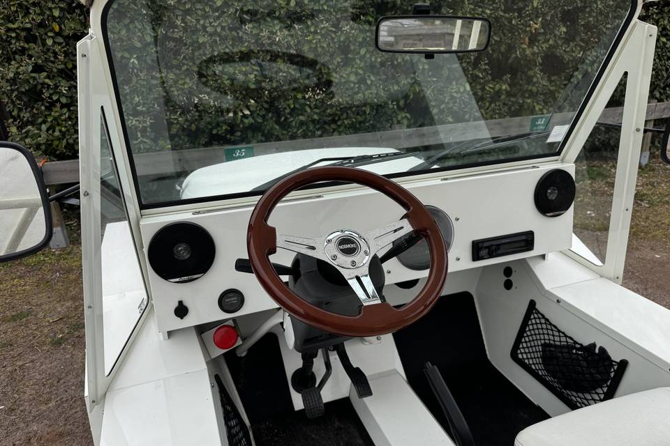 Nosmoke (Mini Moke électrique)