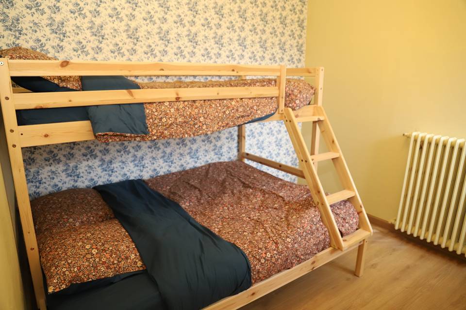 Chambre jaune 2