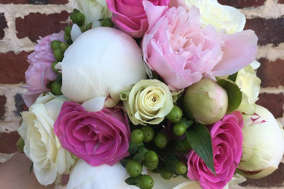 Bouquet de mariée pivoines