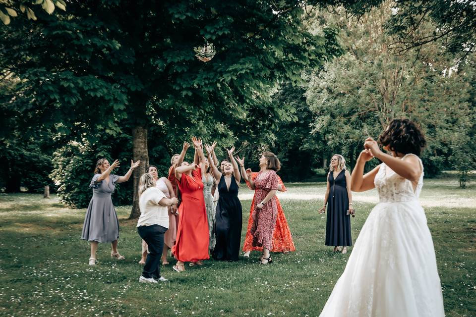 Le lancer de bouquet