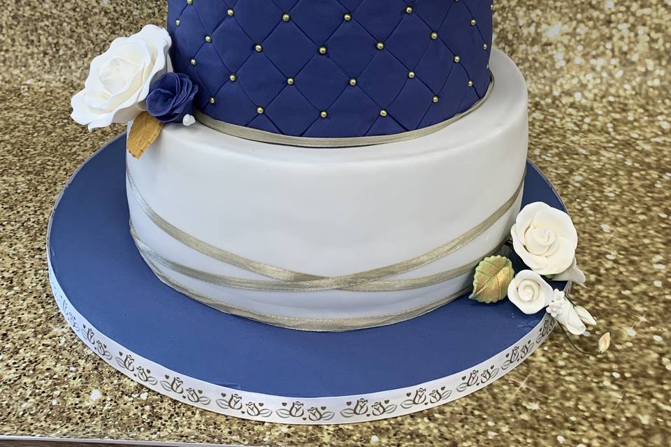Wedding cake bleu