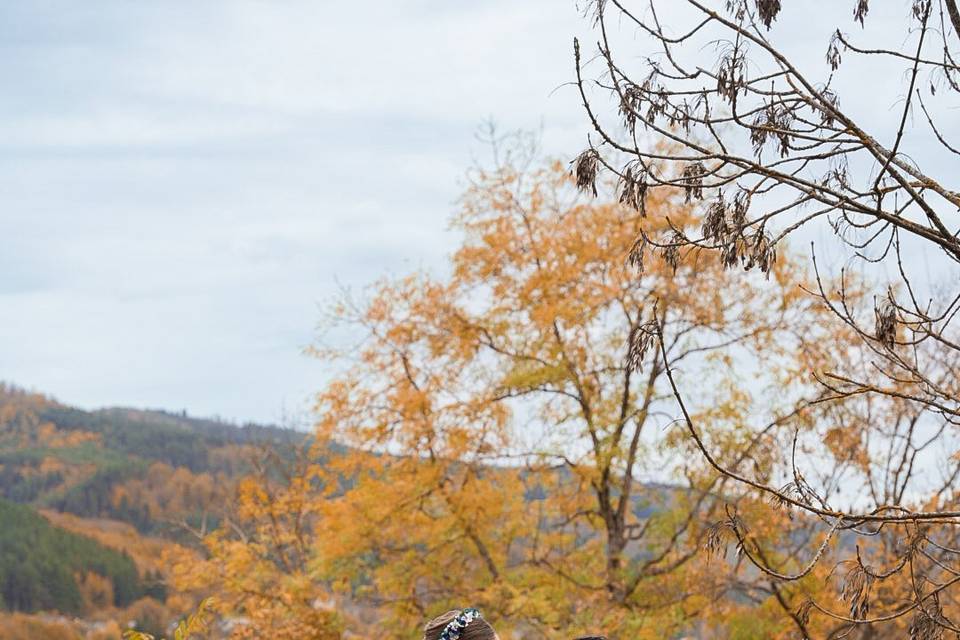 Couple sur un pont nature