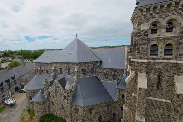 Vue au dessus de l'eglise
