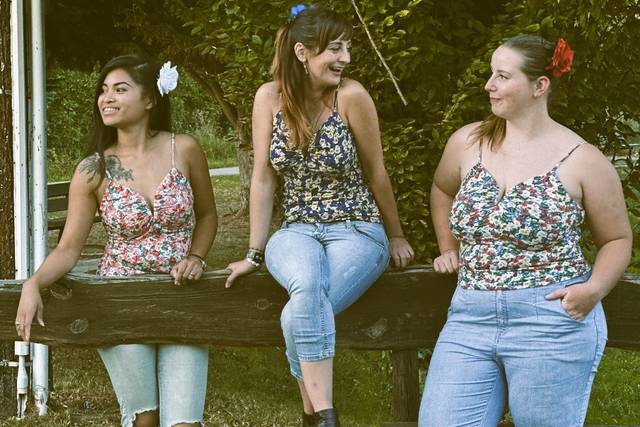 En trio