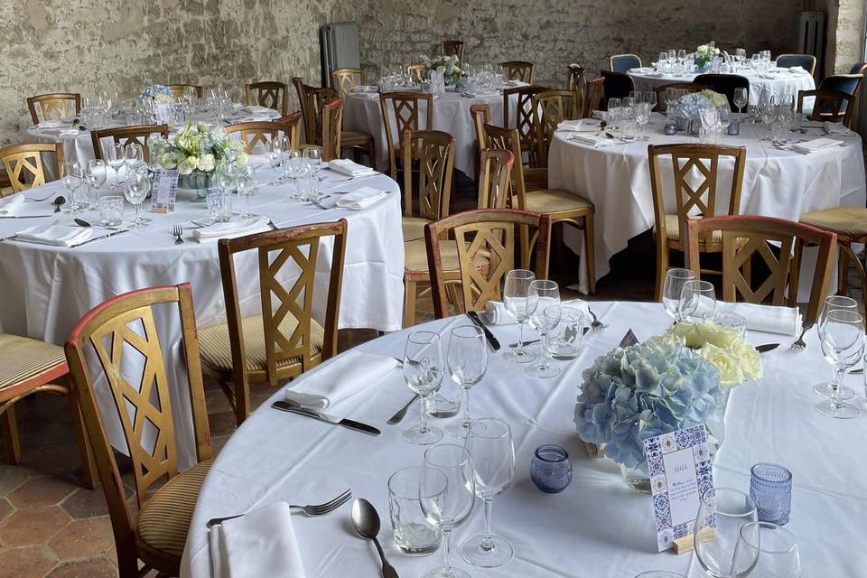 Table mariage bleu et blanc