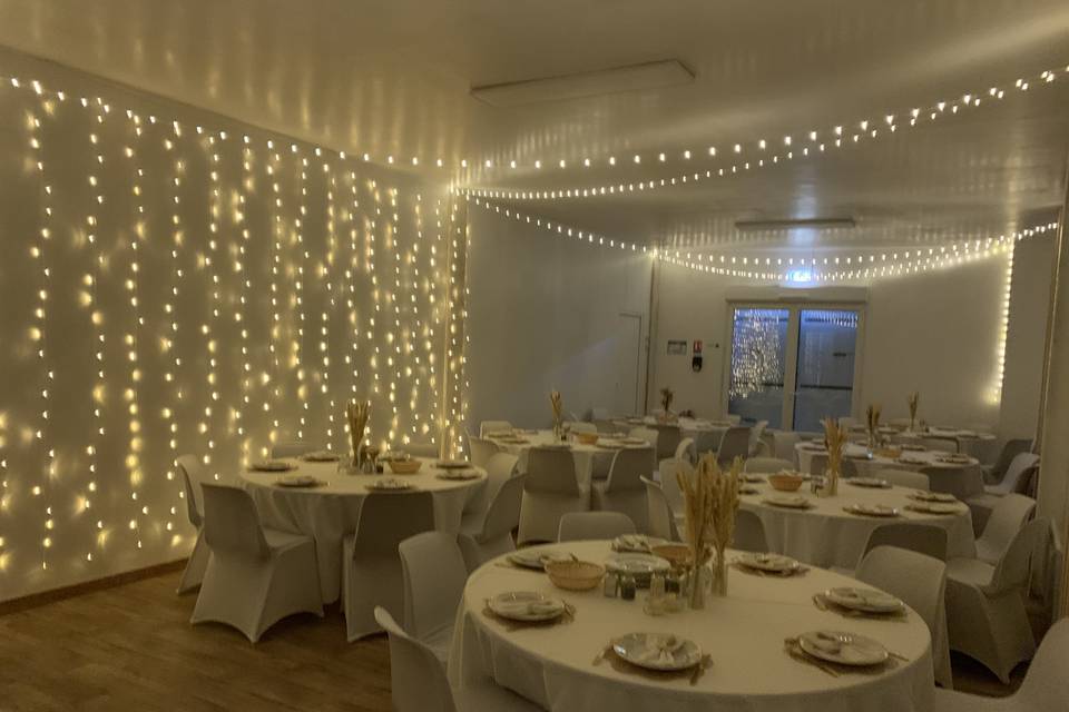 Salle pour 70 à 80 personnes