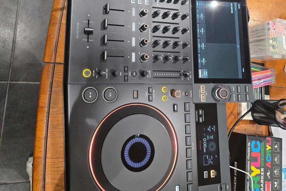 DJ Arnaud
