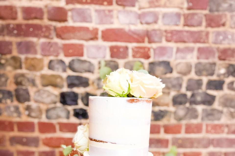 Wedding Nude Cake - Graincourt