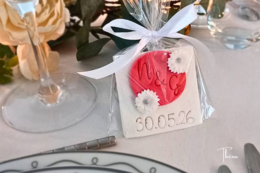 Biscuit décoré :initiales/date