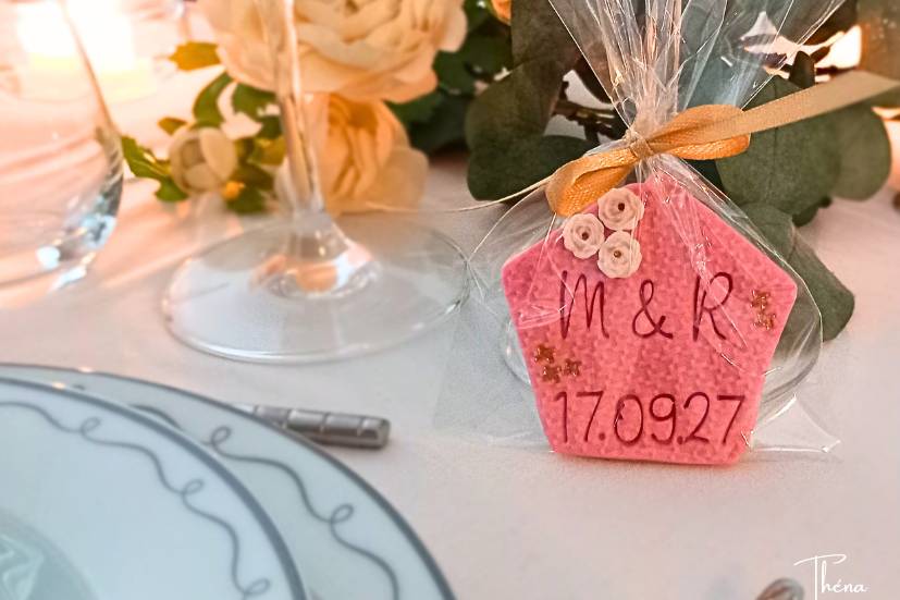 Biscuit décoré :initiales/date