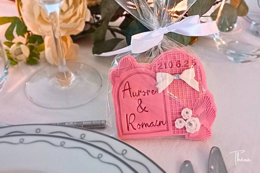 Biscuit décoré : prénoms, date