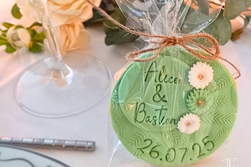 Biscuit décoré : prénoms, date