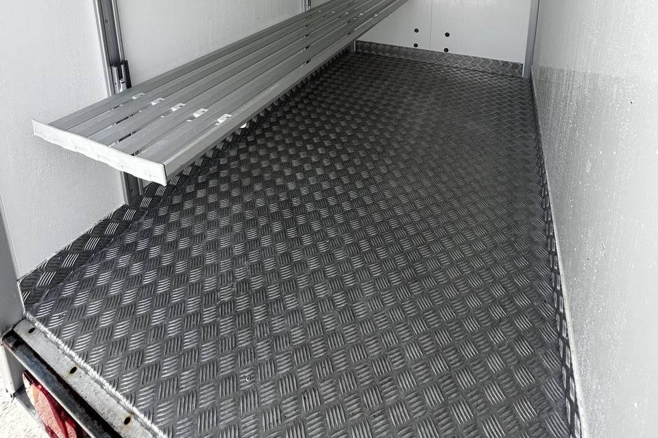 Intérieur remorque 5m3