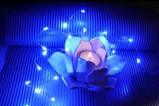 Photophore fleur de lotus et guirlande LED