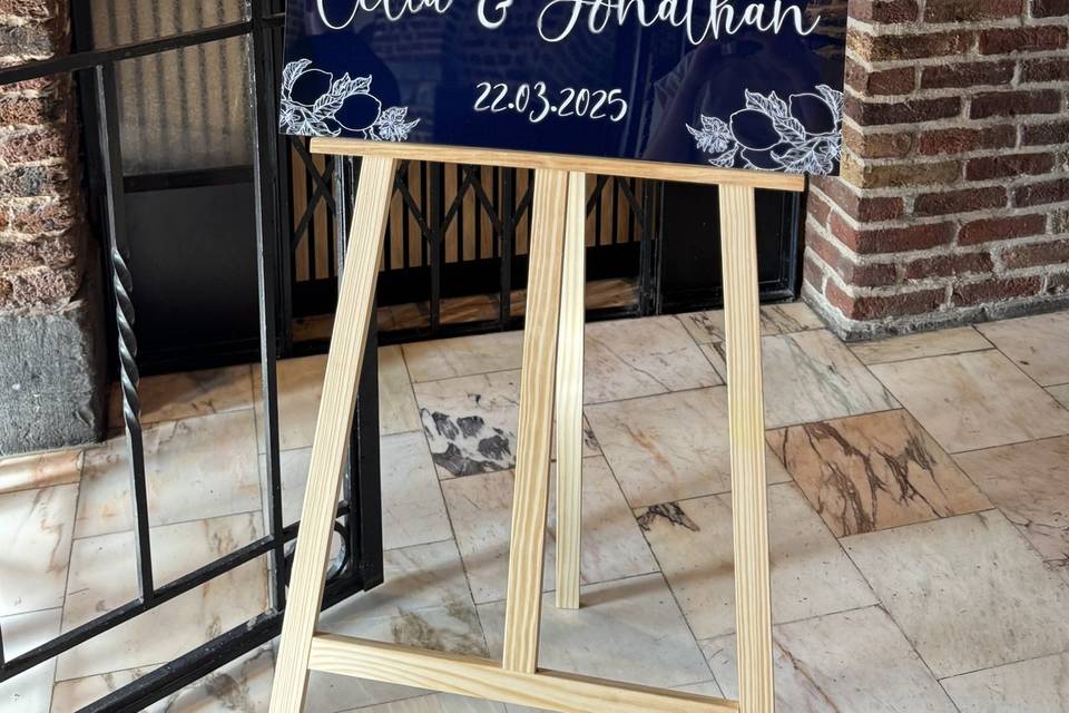 Panneau de bienvenue en plexiglas