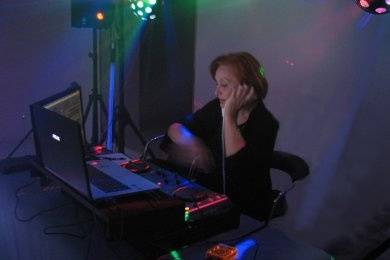 Cili DJ