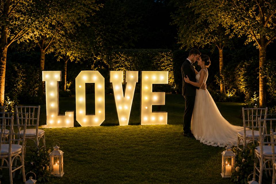 Love lumineux géant