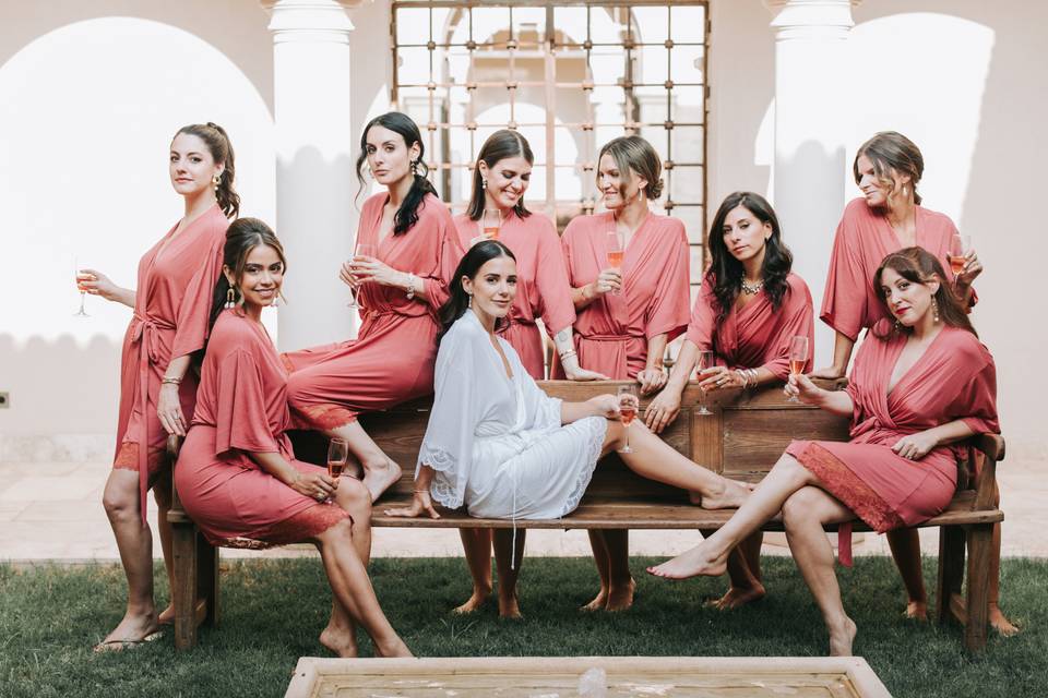 Make-up : soft brown makeup